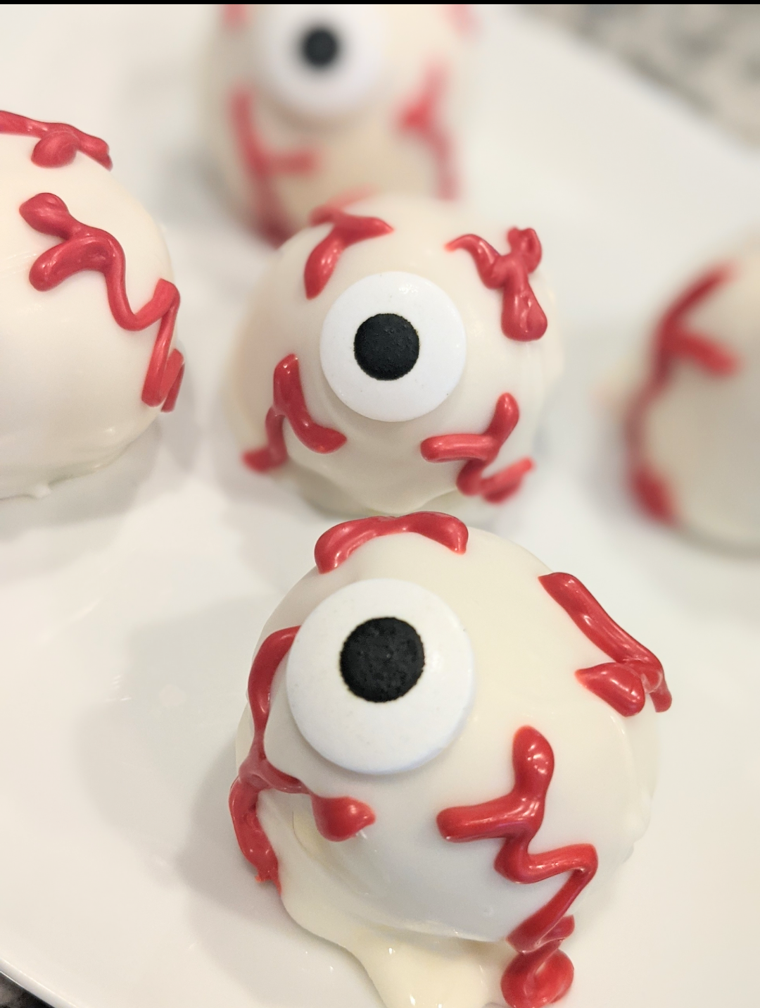 EYEBALL TREATS