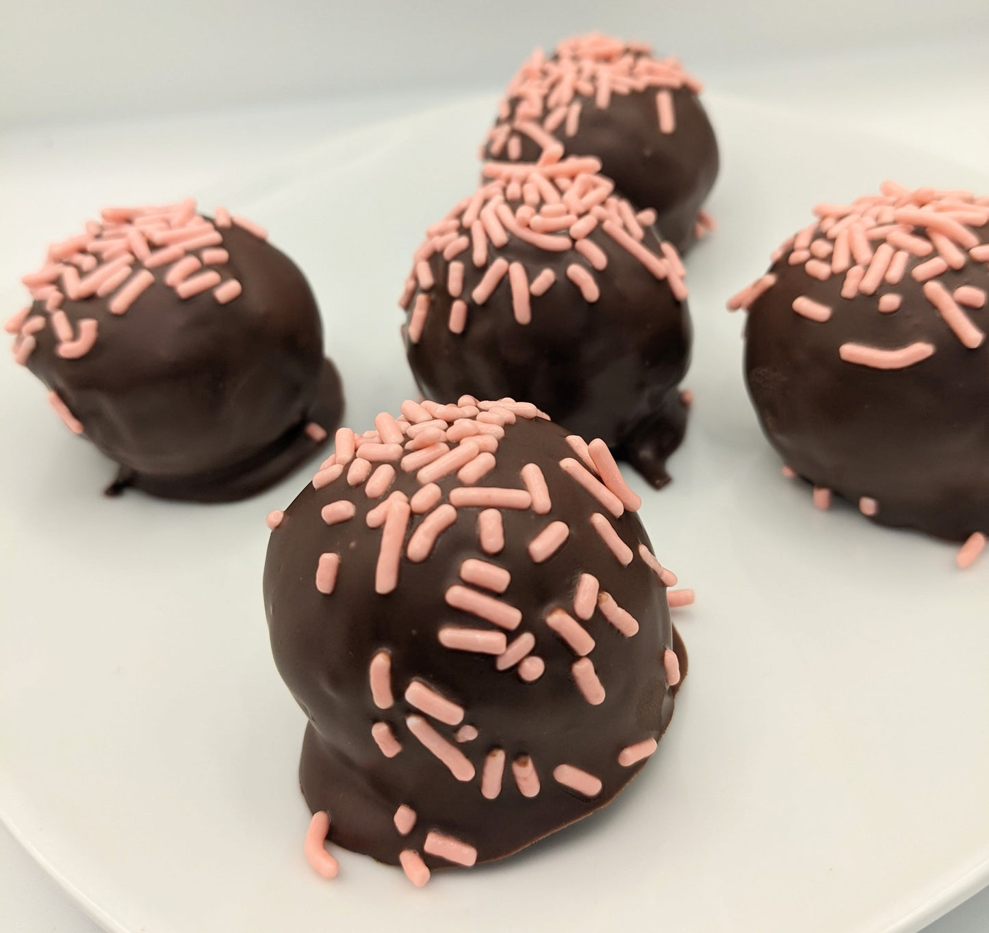 CHOCOLATE COVERED STRAWBERRY CAKE