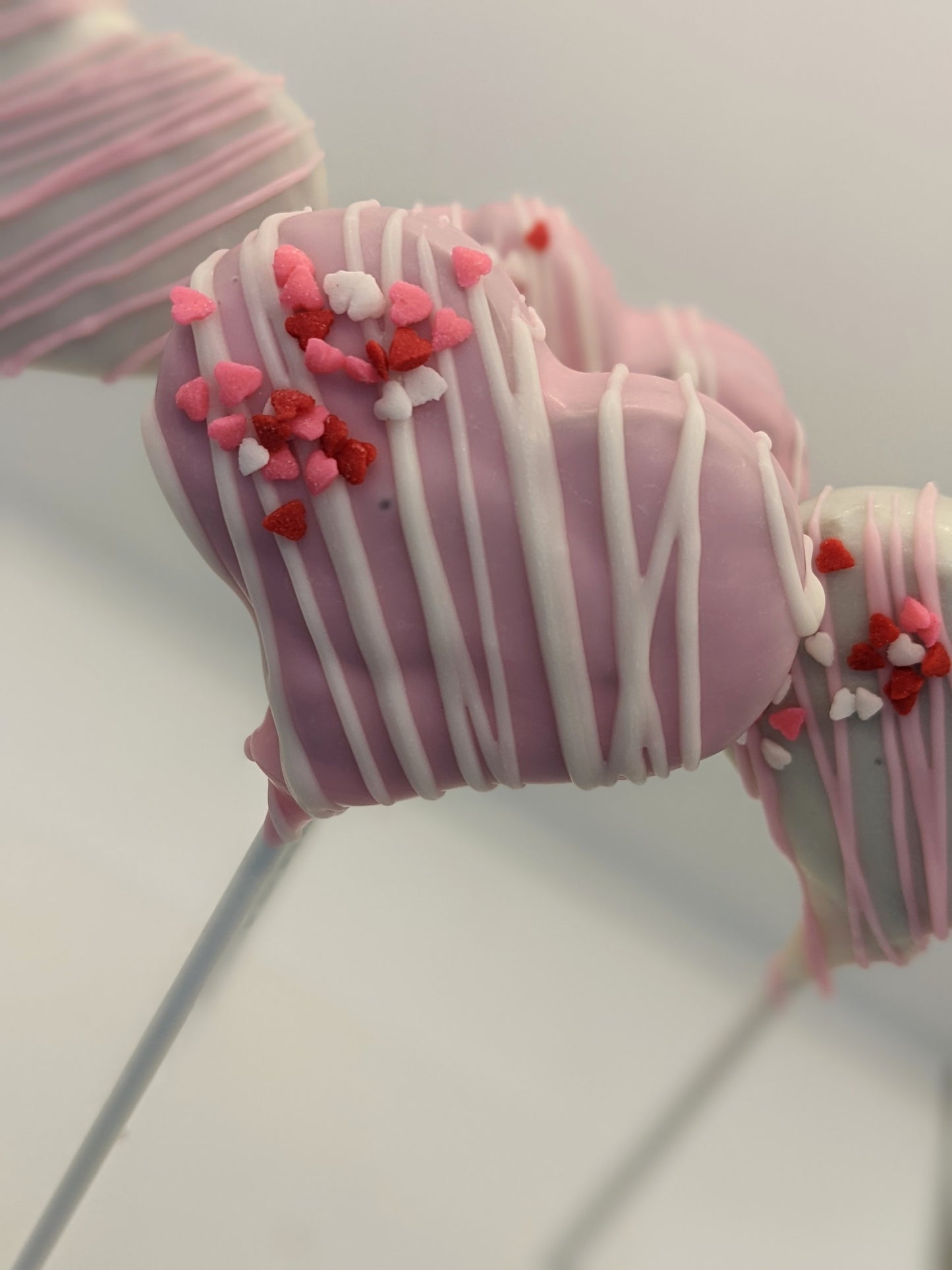 HEART CAKE POPS