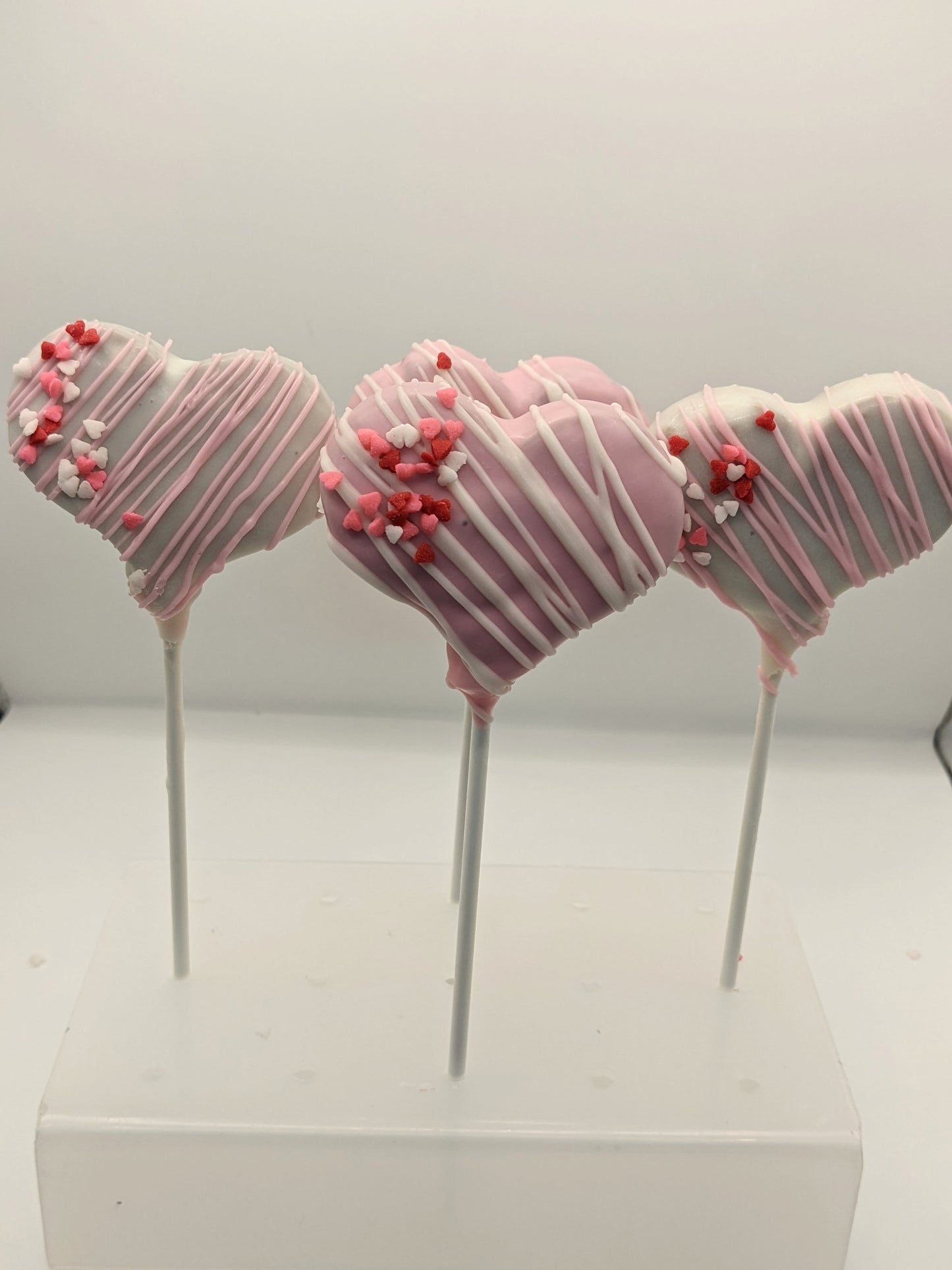 HEART CAKE POPS